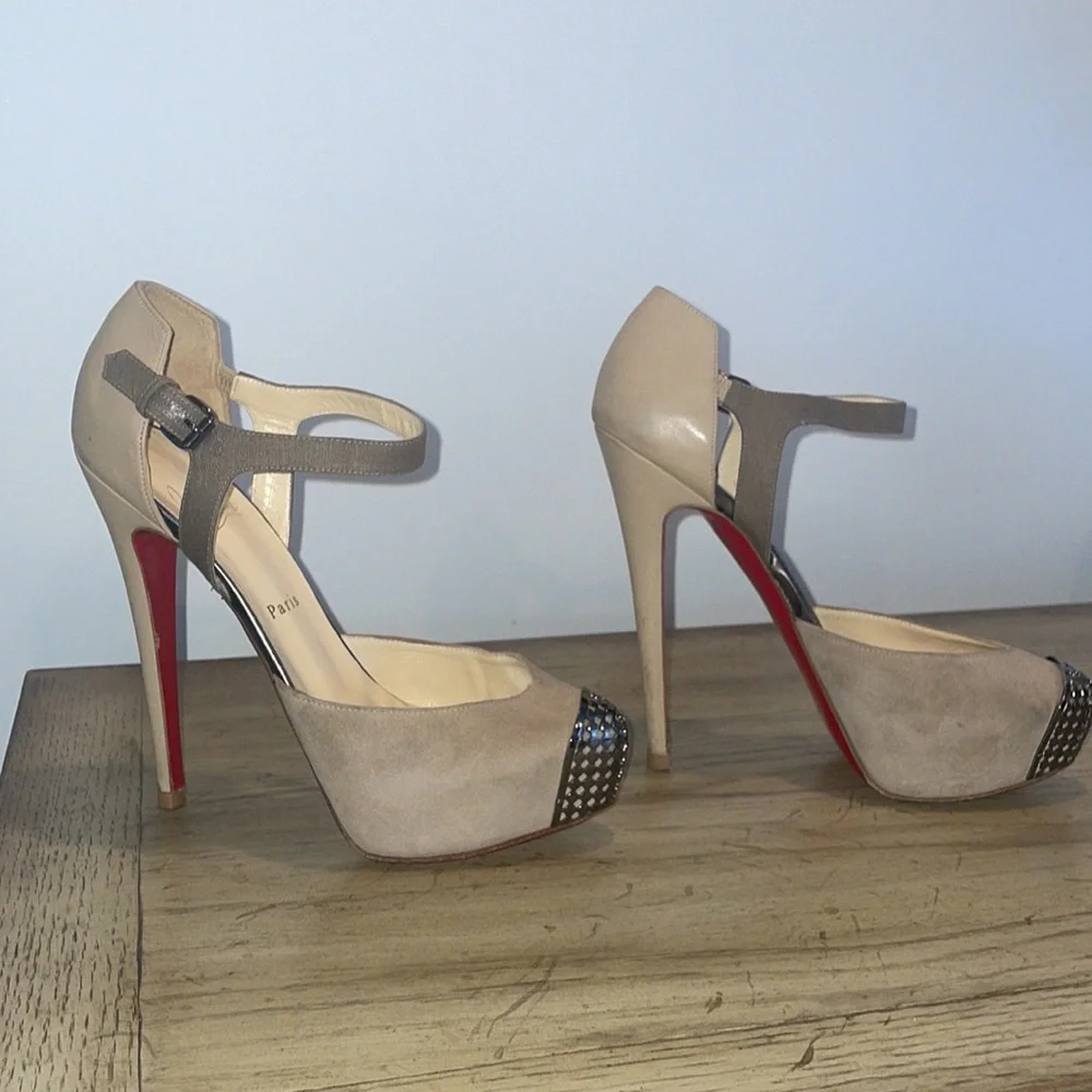 Christian Louboutin suede/crelino/calf heel, 39.5 - Picture 5 of 16